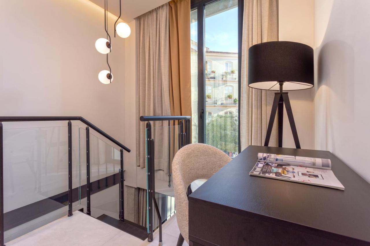 Magnificent Renovated 2Bd 2Bth Duplex With Backyard - City Centre Малага Екстер'єр фото